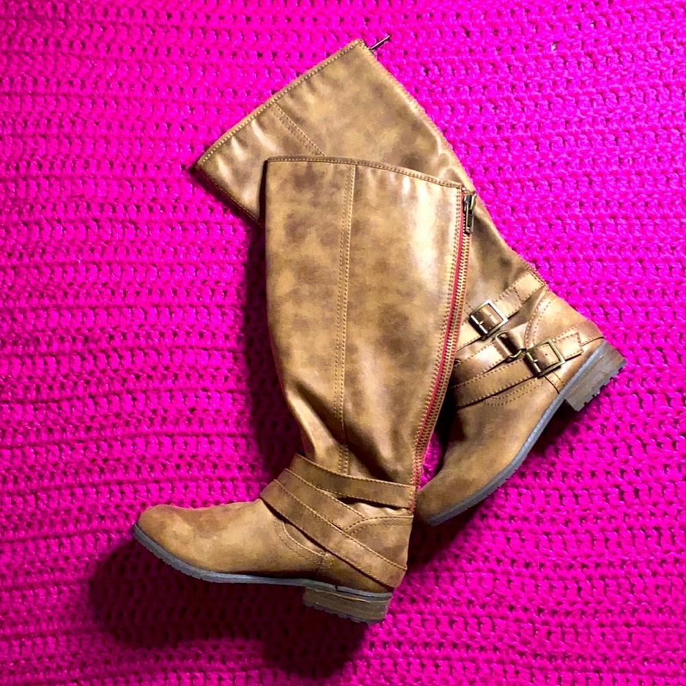 Cute Steve Madden boots. Brand new. Never worn